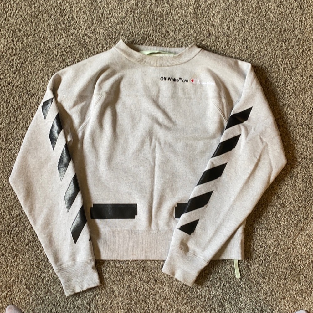 Off white X Champion collaboration. “In memory of”